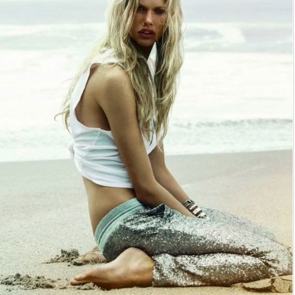 🆕LAST ONE Silver Sequin Jogger Pants - Picture 4 of 8